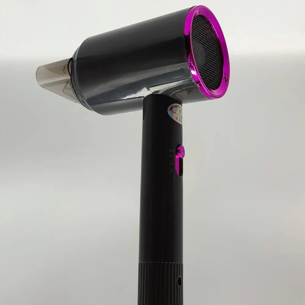 Uscator profesional ionic, potrivit pentru toate tipurile de par