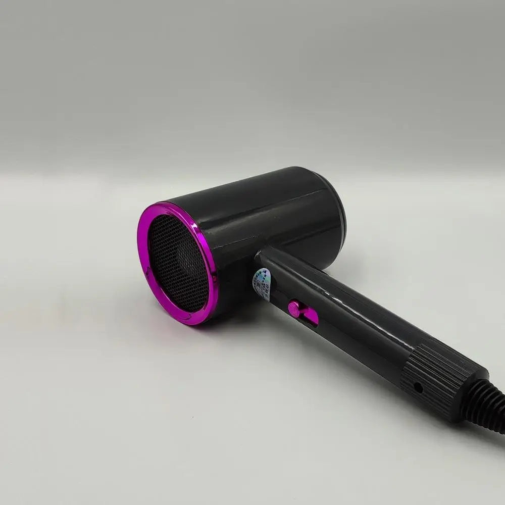 Uscator profesional ionic, potrivit pentru toate tipurile de par