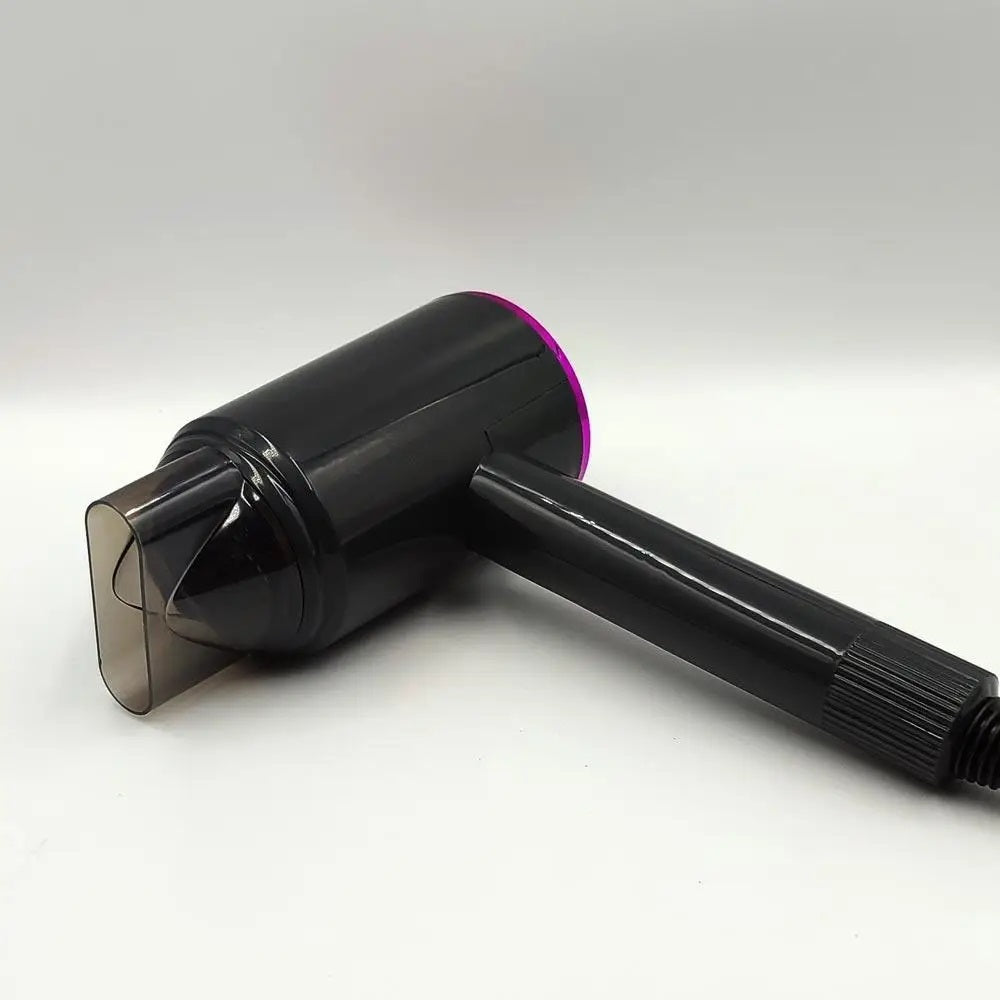 Uscator profesional ionic, potrivit pentru toate tipurile de par