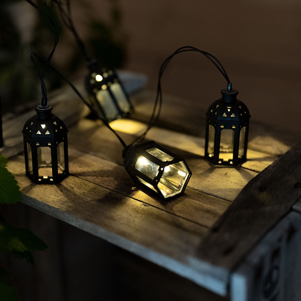 Ghirlanda luminoasa Led cu 8 becuri tip felinar, lumina alb cald