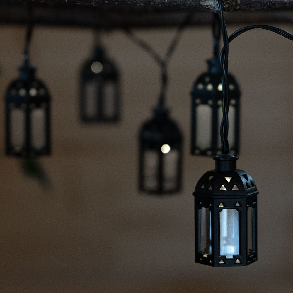 Ghirlanda luminoasa Led cu 8 becuri tip felinar, lumina alb cald